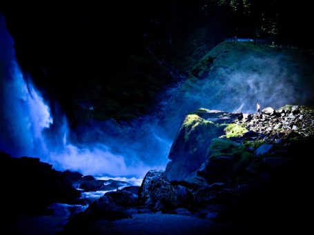 Mensch in der Natur - ohne ihn würden die Dimensionen nicht so deutlich....t